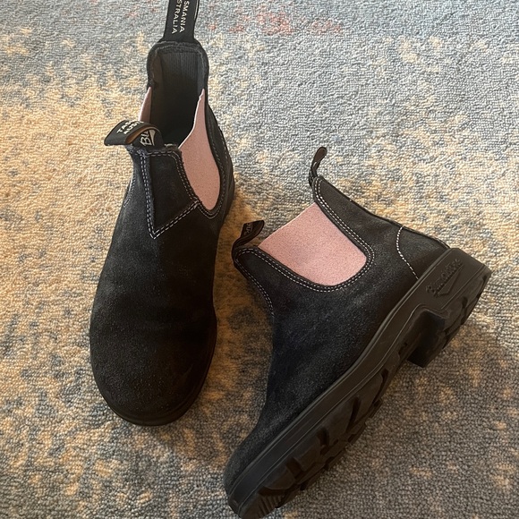 Blundstone Chelsea Navy Blue Suede  Boots Wms 6 - Picture 9 of 9